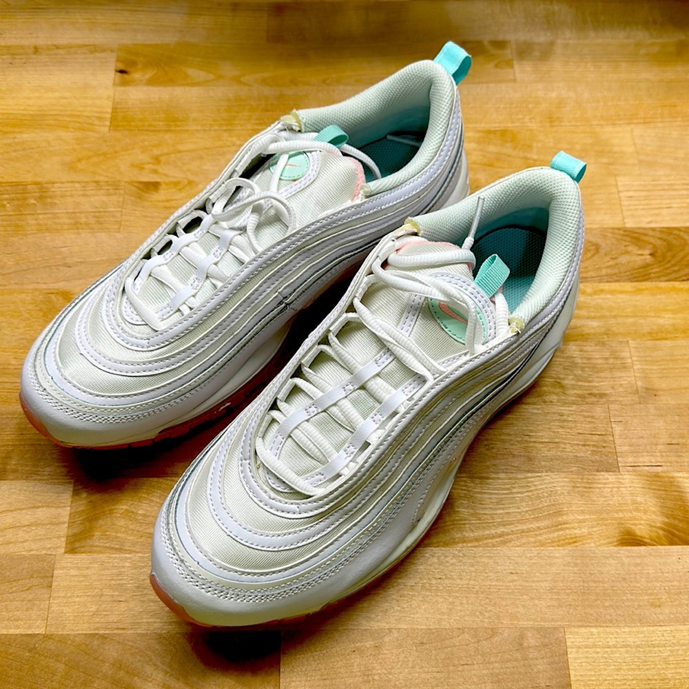 Women’s Nike Air Max 97